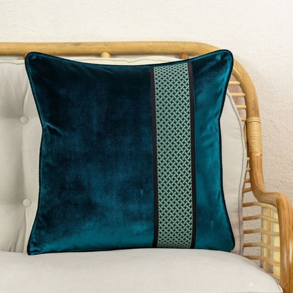 Conthes Petrol Yeşil Kadife Üzeri Bordür Kırlent Kılıfı - 45 x 45 cm - Petrol Yeşili Kırlent / Mobilya Yastığı Fiyatı