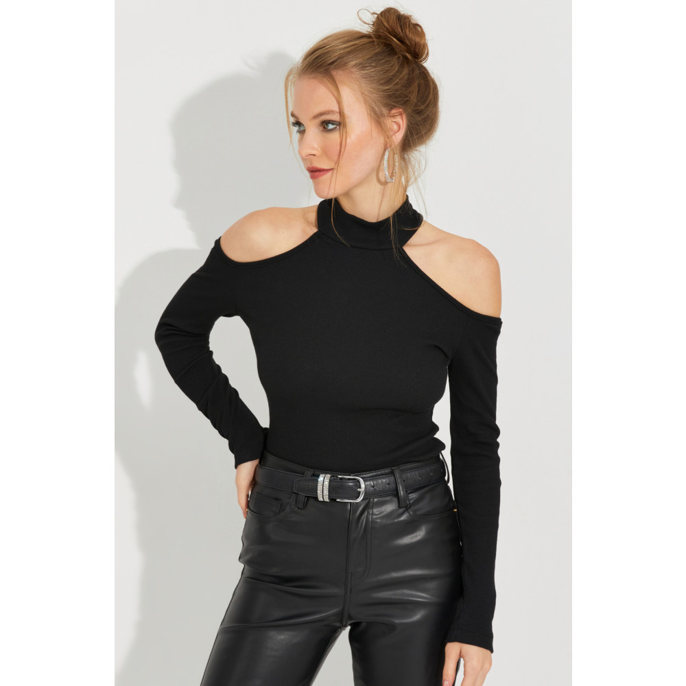 Cool & Sexy Kadın Siyah Omuzları Açık Kaşkorse Bluz S Beden Bluz Fiyatı