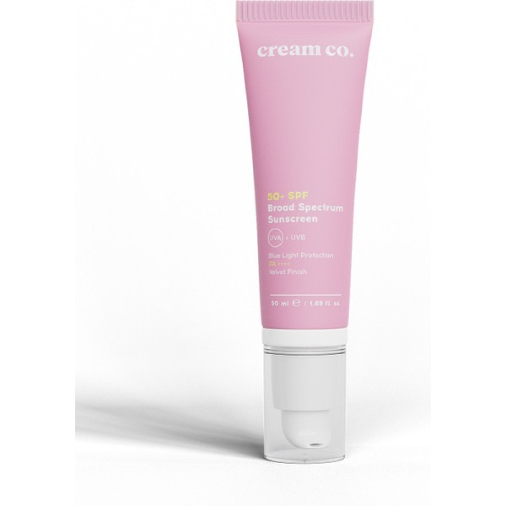 Cream Co. Yağlı Karma Ciltler Için Kadife Bitişli Leke Karşıtı Hafif 50+ Spf Güneş Koruyucu Krem 50 Güneş Kremleri ve Losyonları Fiyatı