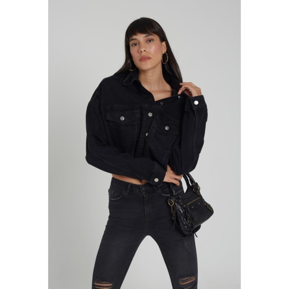 Cross Jeans Siyah Oversize Önü Düğmeli Etek Ucu Kesikli Jean Ceket C 4538-028 Bayan Ceket Fiyatı