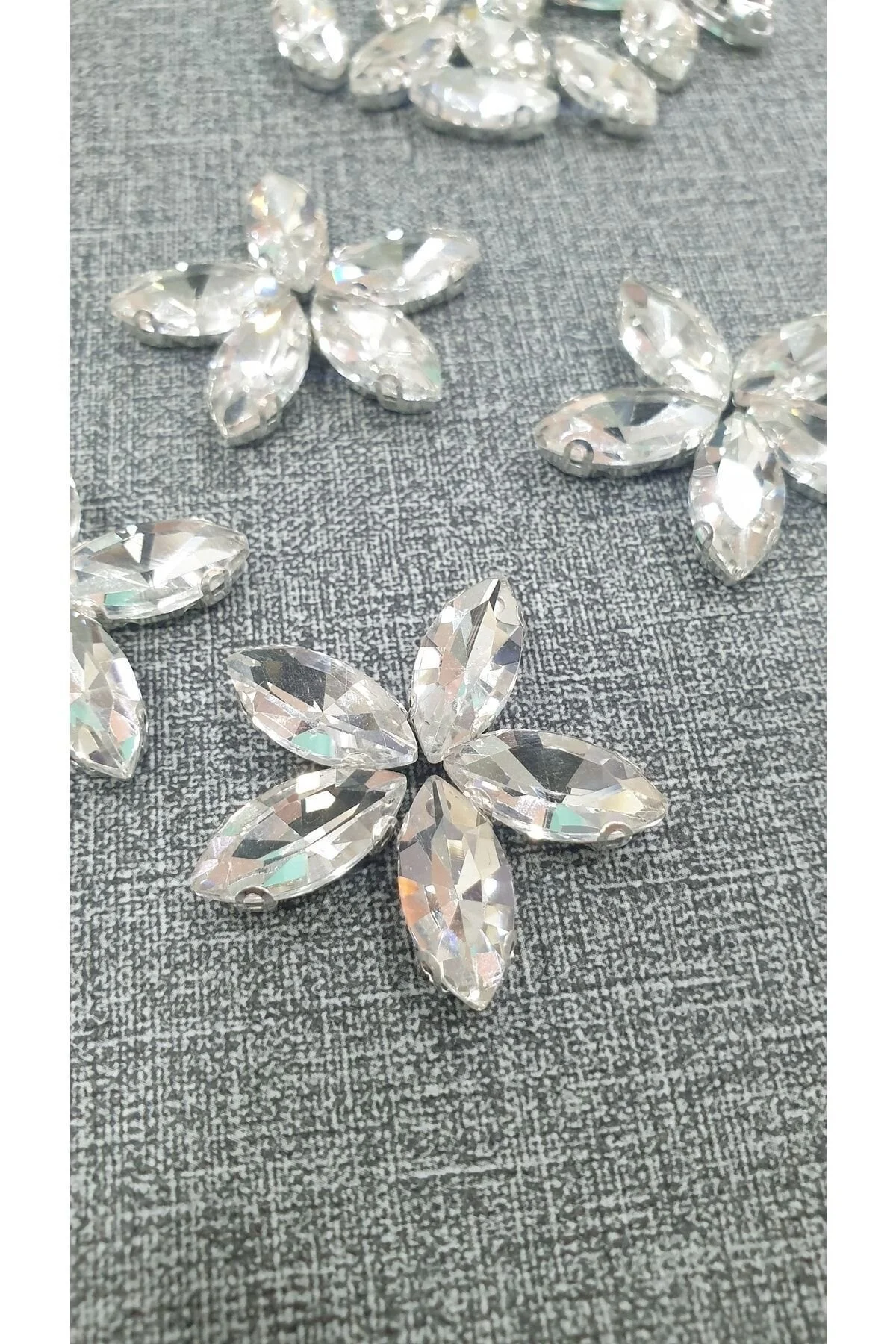 CRYSTALSHOP 7*15mm Mekik Kristal Dikme Kasalı Taş (100 ADET)" Diğer Fiyatı