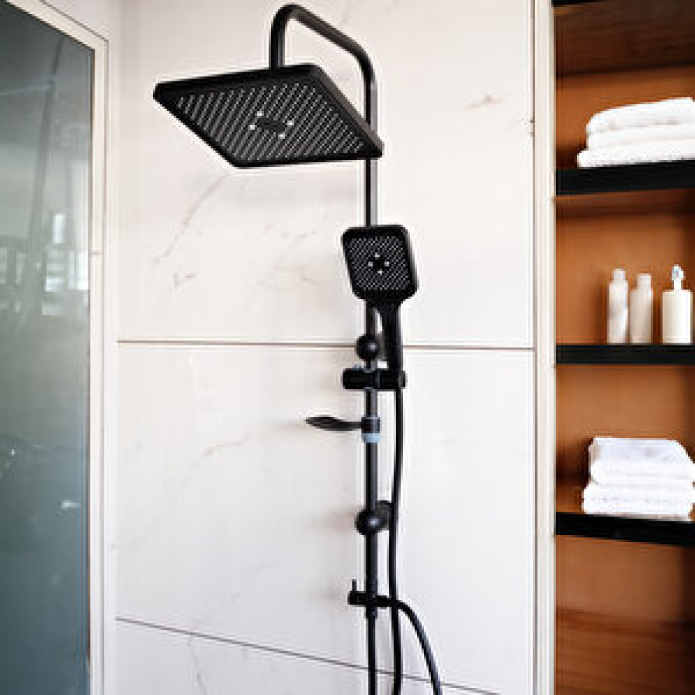 Decordem Banora Deluxe Kare Duş Sistemi, 2 Fonksiyon El Duşu Takımı, Paslanmaz Çelik, Standart Sabunluk, Siyah Bataryalar & Musluklar Fiyatı
