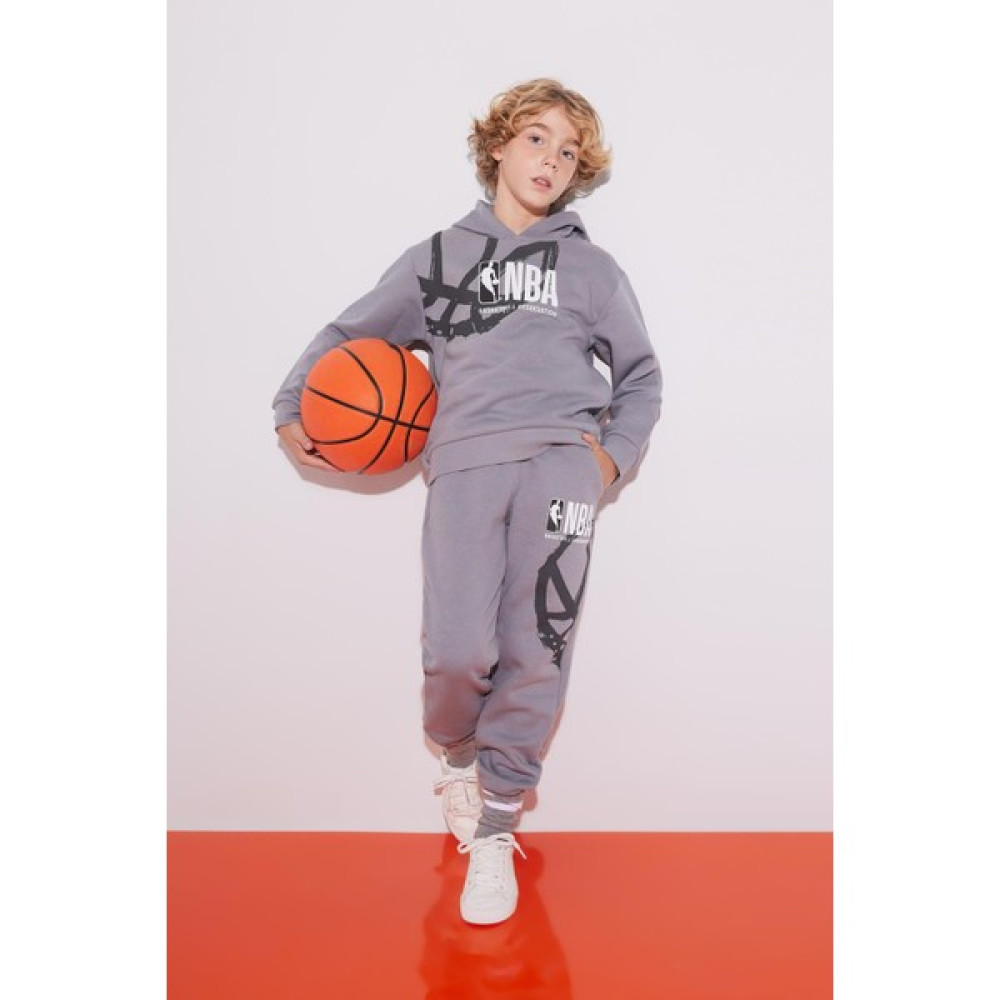 DeFacto Erkek Çocuk NBA Wordmark Kalın Eşofman Altı B4800A823WN Erkek Çocuk Eşofman Fiyatı