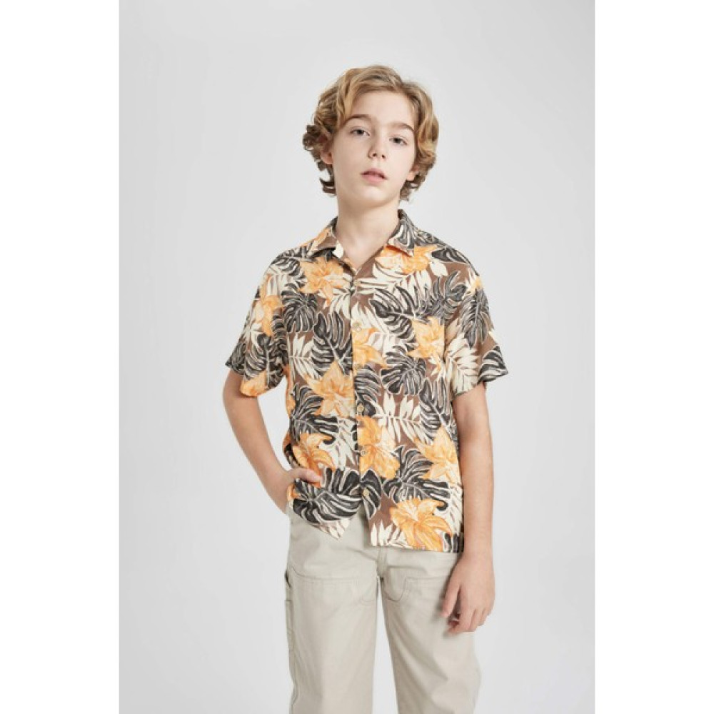 DeFacto Erkek Çocuk Oversize Fit Desenli Viskon Kısa Kollu Gömlek B7132A824SM Erkek Çocuk Gömlek Fiyatı