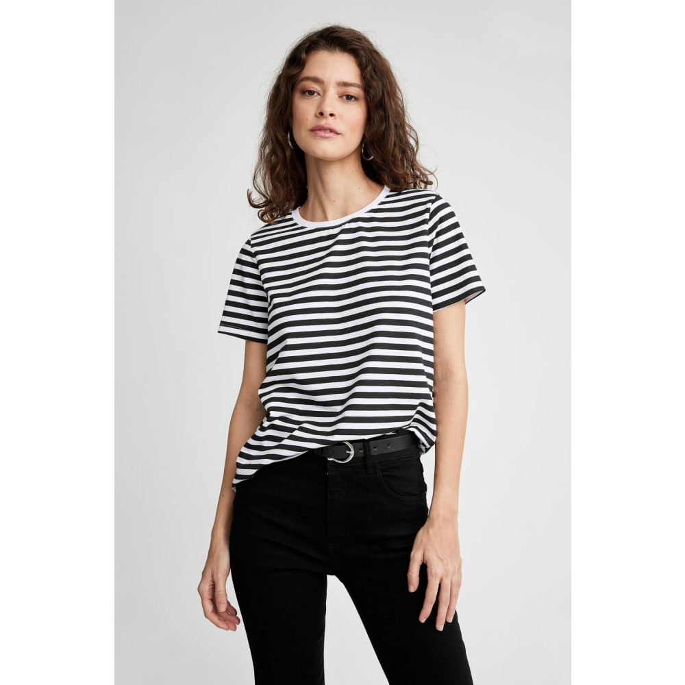 DeFacto Regular Fit Çizgili Bisiklet Yaka Kısa Kollu %100 Pamuk Tişört M Beden Bayan T-shirt Fiyatı