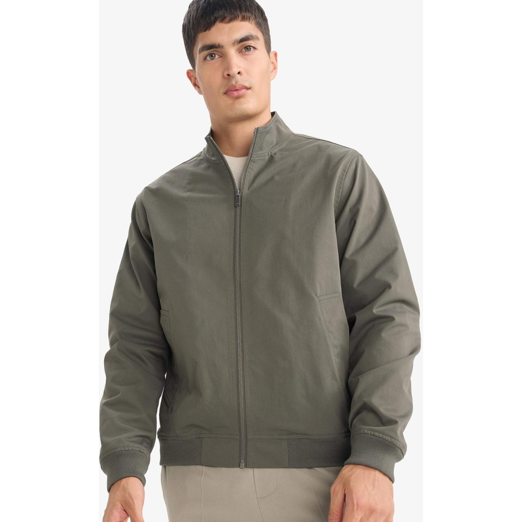 DeFacto Slim Fit Astarlı Fermuarlı Mont D7338AX26SP Erkek Mont Fiyatı