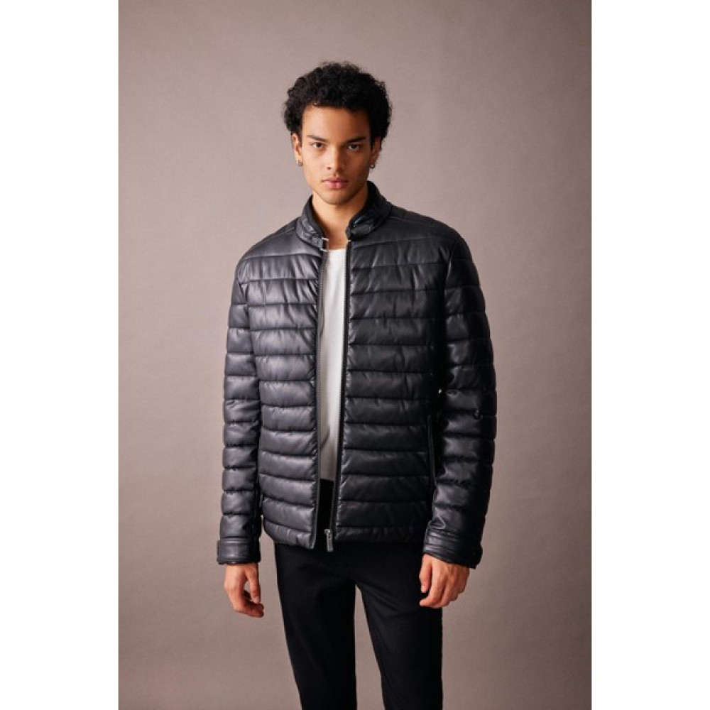 DeFacto Slim Fit Dik Yaka Pelüş Astar Suni Deri Şişme Mont Y3688AZ23WN Erkek Ceket Fiyatı