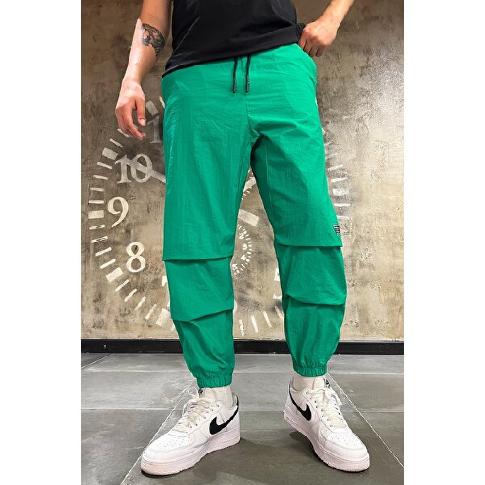Denim Republic Erkek Yeşil Baskılı Naylon Paraşüt Kumaş Bol Jogger Pantolon Erkek Pantolon Fiyatı