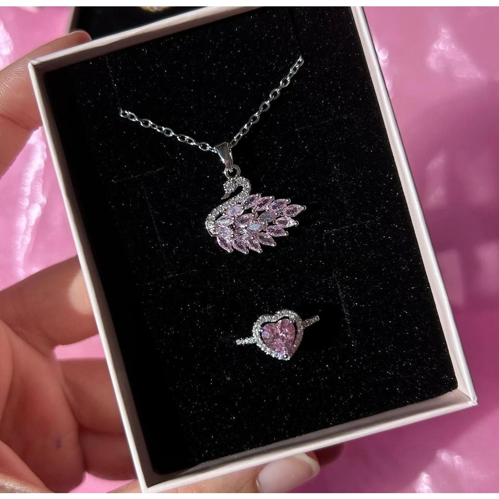 DMR Accessoire 316 L Çelik Kuğu Kolye ve Kalp Yüzük Kombini Pembe Renk ile Günlük ve Özel Gün Kullanımı - Orta Diğer Fiyatı