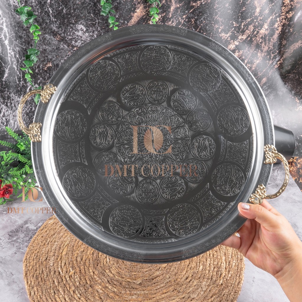 Dmt Copper Home 430 Kalite Krom Çelik Kulplu Tepsi 35 cm – Fırına Uygun, Osmanlı Motifli, Kebap & Restoran Sunum Tepsisi - 10 ml Tepsiler / Fırın Kapları Fiyatı