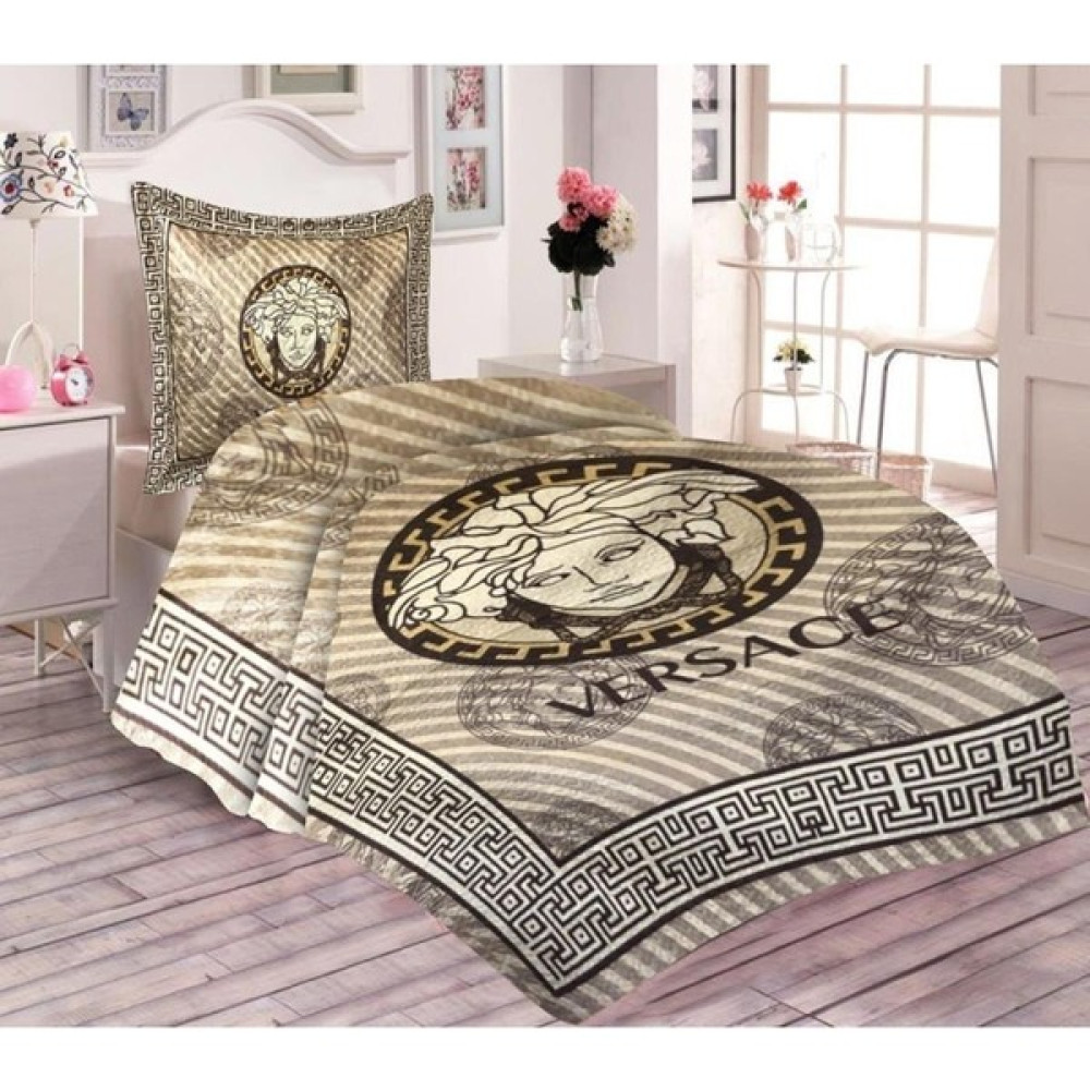 Doruklar Home Collection Pamuk Dolgulu Kadife Kumaşlı Çerçeveli Versace Desenli Tek Kişilik Kapitone Yatak Örtüsü - Açık Kahverengi - 180 x 240 cm Yatak Örtüsü Fiyatı