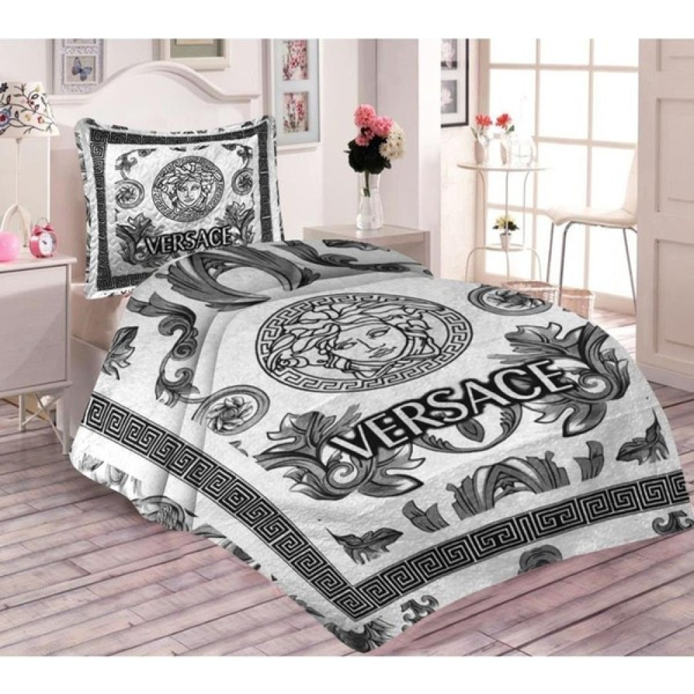 Doruklar Home Collection Pamuk Dolgulu Kadife Kumaşlı Gri Versace Baroque Desenli Tek Kişilik Kapitone Yatak Örtüsü - Siyah - Beyaz - 180 x 240 cm Yatak Örtüsü Fiyatı