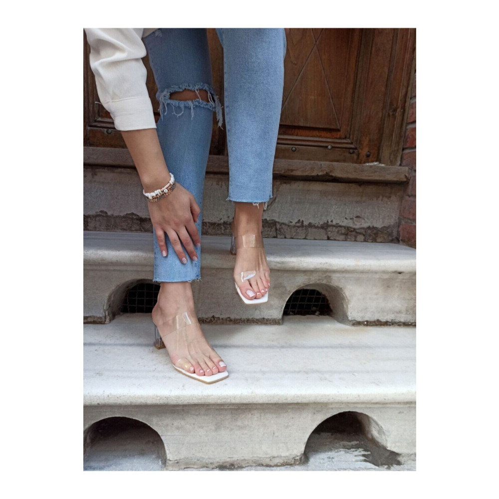 DS AYAKKABI Kadın Beyaz Şeffaf Bantlı Topuklu Terlik 36 Beden Unisex Sandalet Fiyatı