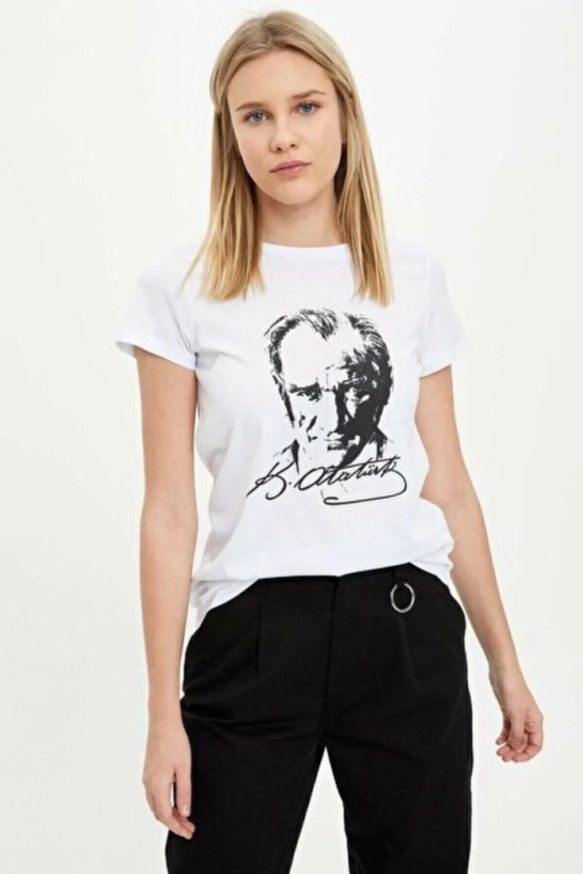Duru Modam Atatürk Baskılı Beyaz Kısa Kollu T-shırt XL Beden" Bayan T-shirt Fiyatı