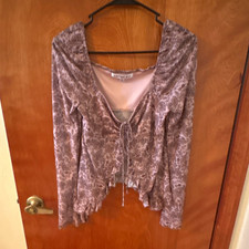 Madden Girl Women's Paisley V Neck Neck Tie-Front Ruffle Sheer Sleeve Blouse L Girls' Shirt price