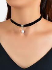 Gemstone Heart Necklace Healing Quartz Collar Crystal Necklace Velvet Jewellery Pearl Necklace price