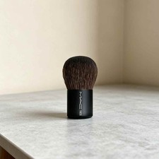 182S Buffer Makeup Brush Powders Bronzers Blush Foundation MSRP$58 Bronzers price