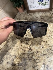 Heatwave Sunglasses Z87+ Unisex Black UV400 Unisex Sunglasses price