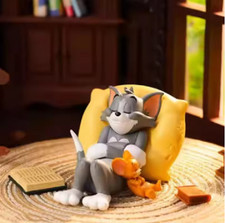 Tom & Jerry Cartoon Figurines Cute Cat Mouse Desk Ornament Toy Decoration car* Decorative Figurine price