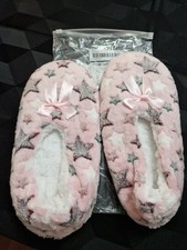 Women's Warm Fuzzy Slippers with Grippers NWOT PINK Size 9 -10  (43-44) Women's Slipper Socks price