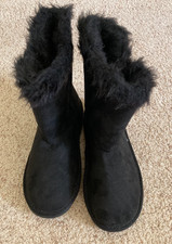 The Children's Place, Girls, Faux Fur Trimmed Boots, Size 5, Pre-owned Girls' Boots price