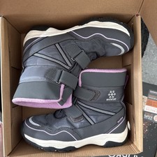Used once Girls Size 5 Snow boots Girls' Boots price
