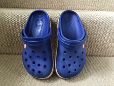 CROCS Size 3 Junior Unisex Sandals price