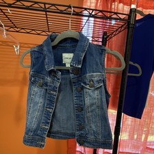 Cherokee Girls Blue Denim Vest Button Front Collared Pockets Sleeveless 10/12 Girls' Vest price
