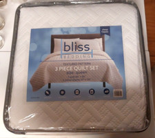 NEW Sleep Happy Bliss Bedding 3 piece Mini set Queen comforter with 2 Shams Bedding Set / Sleep Set price