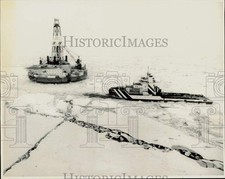 Press Photo Kulluk oil drilling unit in the middle of an ice flow - lrb33243 Küllük price
