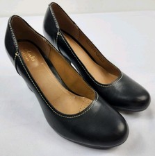 Clarks Artesian Womens 8.5 D Pumps Heels Black Leather Evening Shoes EUC Evening Shoes price
