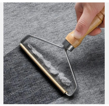 Portable Lint Remover Pet Hair Brush Fabric Shaver Sofa Clothes Cleaner Tool Lint Removers price