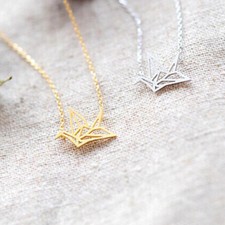 Fashion Bracelet Jewelry Hand Wrist Hollow Pigeon Chain Bangle for Women Shahmeran Bracelet price