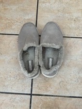 Sketchers Women’s Gray Slippers Size 10 With Fleece Inside Comfortable Slippers price