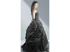 Gothic Wedding Collection Size 16*  5 Pc Dress, Hoop Skirt, Veil, Gloves, Choker Wedding Dress price