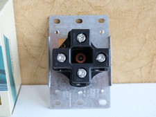 Dryer Power Outlet Receptacle 30 amps 3 Pole 4 Wire NEMA 14-30R Flush Mount NEW Electric Kitchen Appliances (Display-Outlet) price