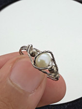 Vintage Sterlingsilber Ring gedrehter Draht und natürliche Perle Größe 8 Pearl Ring price