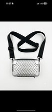fabn Damen Umhängetasche silber/schwarz Kunststoff geometrisch Reißverschluss Damen-Umhängetasche price