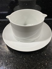 Thomas Germany weiße Soßenschale mit aufgesetztem Unterteller. Top Zustand Dishes price