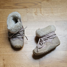 Geox Schneestiefel Baby Wildleder beige rosa Fellbesatz Reißverschluss Größe 19 Baby-Stiefel price
