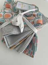 6 Serenity Motto Fat Quarters Stoff Kreise Formen Formen Streifen NEU Material Fabrics price