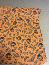 5 Meter Orange Totenköpfe Gothic Halloween Baumwollmischung Deadstock Stoff. Fabrics price