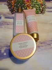 Laura Ashley Garden Bloom Daisy & White Aloe Bath Bundle Salts Foam 75ml Set Shower Gels und Bath Foams price