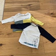 2 Baby Langarm Oberteile Sweatshirt Gr. 68 s. Oliver Baby-Sweatshirt price