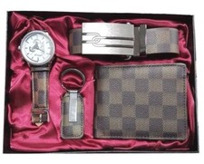 Geschenkset Herren Uhr Gürtel Geldbörse Schlüsselanhänger Box Elegant lac Herren-Watch, Belt und Geldbörse Sets price