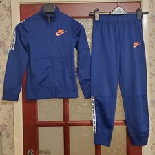 Nike Trainingsanzug Reißverschluss Jacke Hose blau pink Kinder Mädchen Medium Alter 10-12 toll. Mädchen-Tracksuit price