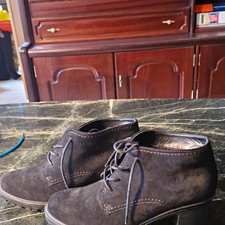 Chukka-Stiefel Wildleder Schwarz Schnürung Profilsohle Rund Knöchel EU 39 Herren-Stiefel price