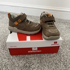 Kleinkind Jungen First Walker Wanderschuhe Schuhe Größe UK 5 Unisex-Kinder-Lauflernschuhe price