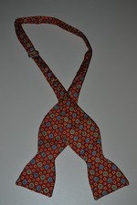 Rote Seidenfliege zum Selbstbinden mit geometrischem Print Papyon price