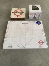 Neu Schreibtisch Set London Motiv TFL Schreibtischunterlage, George Memo Block & Ben de Lisi Untersetzer Desk Pad Set price
